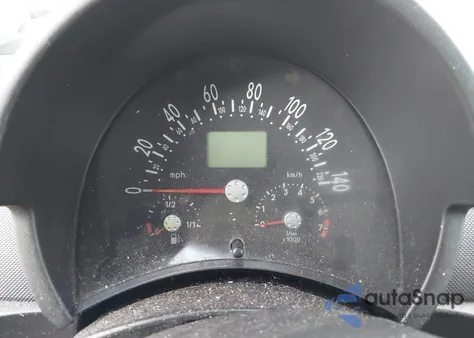 2002 Volkswagen New Beetle Gls from USA, damaged, VIN 3VWCB21C32M461962